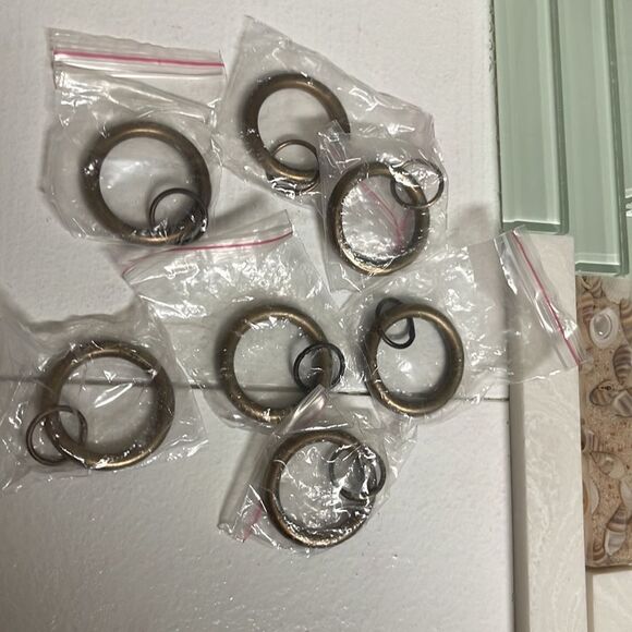 RHTEEN METAL LOOP RINGS S/7 AGLD drapery curtain rings NEW - Picture 3 of 4